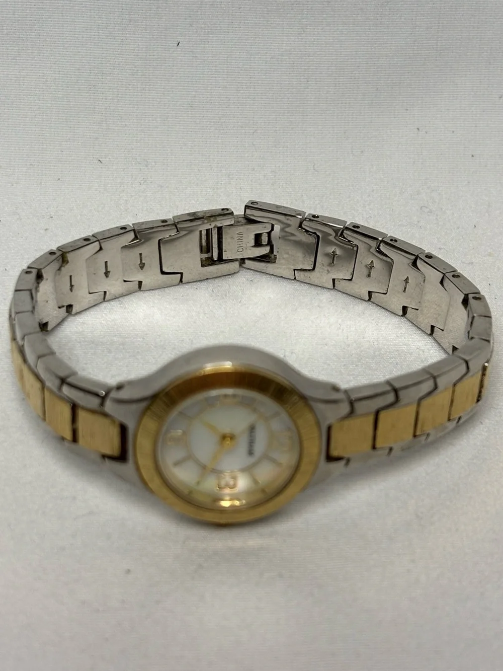 Waltham Ladies MOP Dial Gold & Silver 2 Tone Quartz Watch #6103